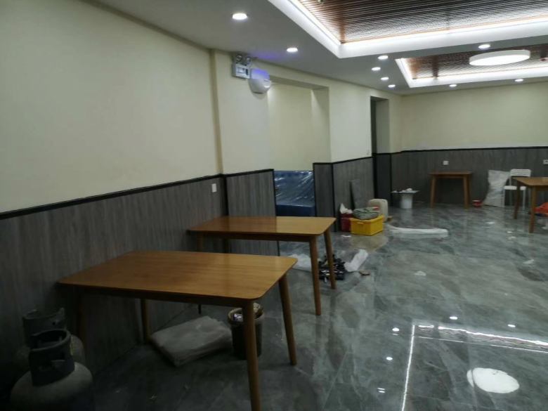 西安實(shí)木餐桌椅生產(chǎn)廠家.jpg